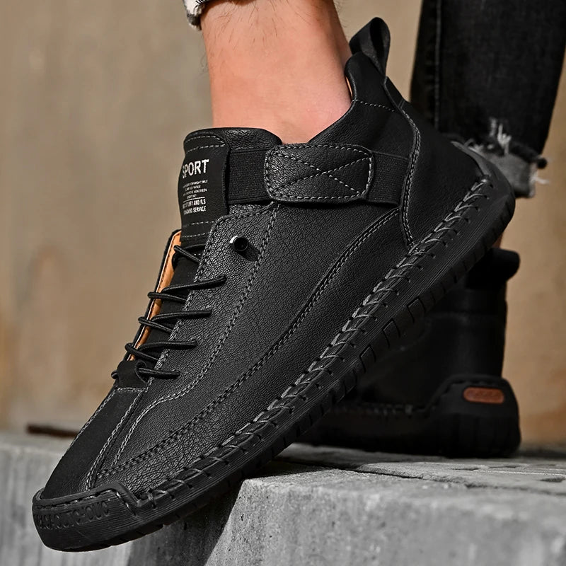 Handmade Leather Men Shoes Casual Slip on Loafers Breathable Leather Shoes Men Flats Fashion Moccasins Tooling Shoes plus Size